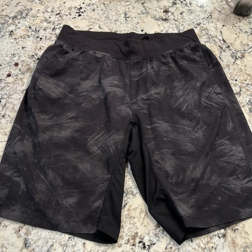 Lululemon Men’s Shorts Size L